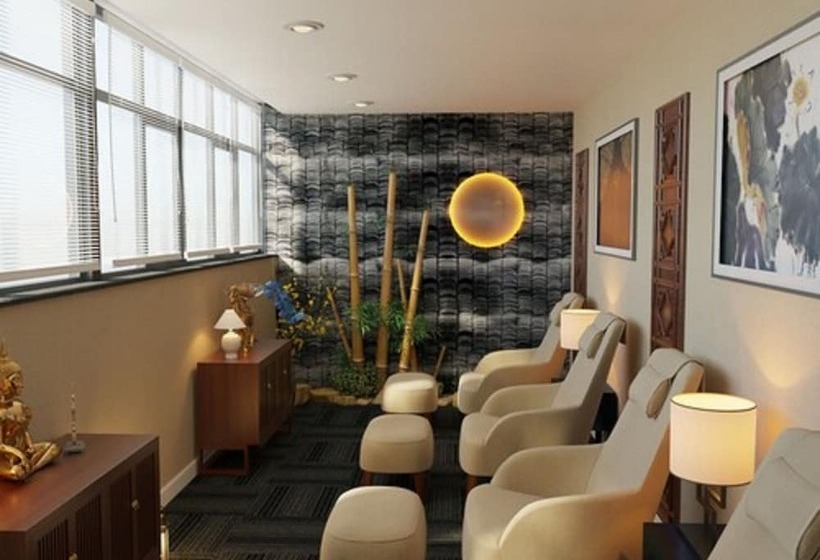 هتل Conifer Grand