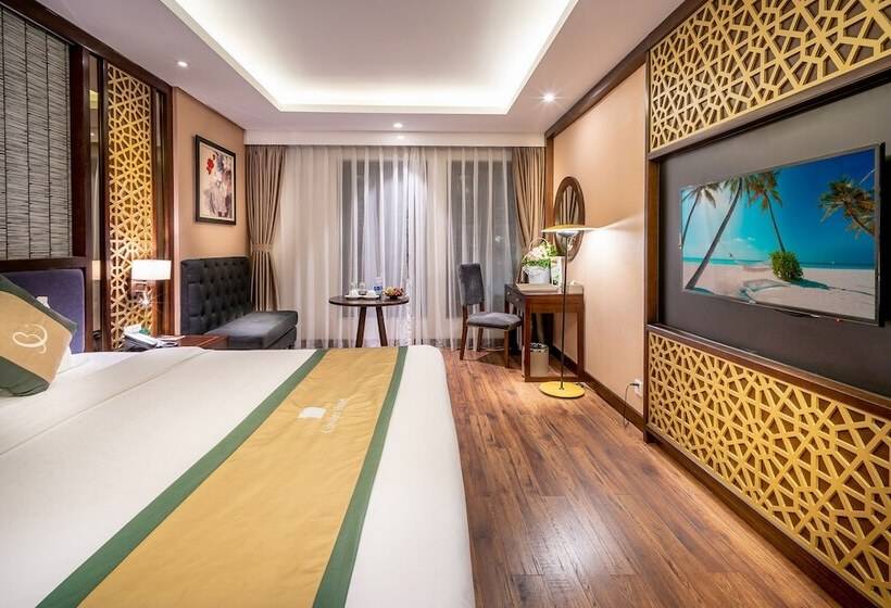 هتل Conifer Grand