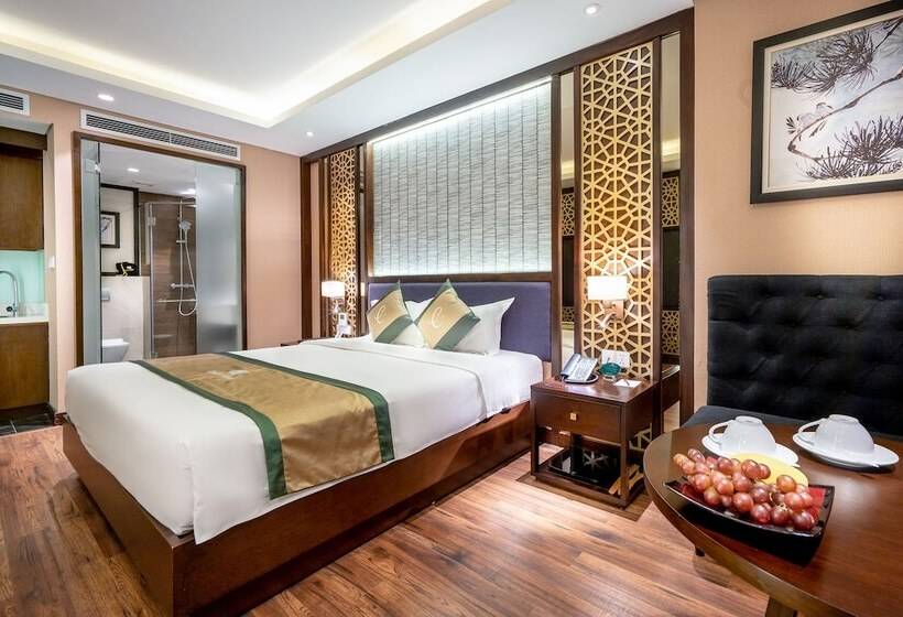 هتل Conifer Grand