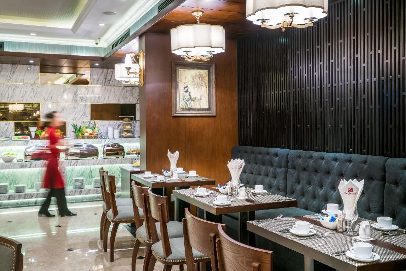 هتل Conifer Grand