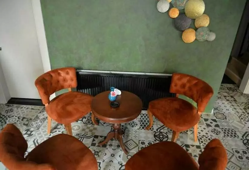 هتل Enginyurt City