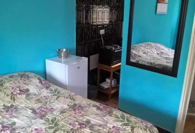 هتل Furnished Self Catering Guest Wing