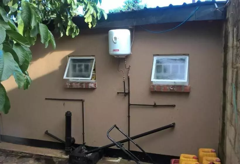 هتل Furnished Self Catering Guest Wing