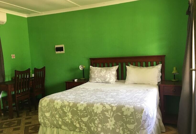 هتل Gomwe Guest Inn