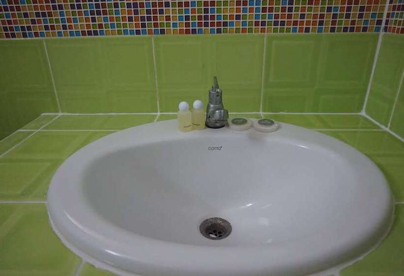 בית מלון כפרי Guy Residence