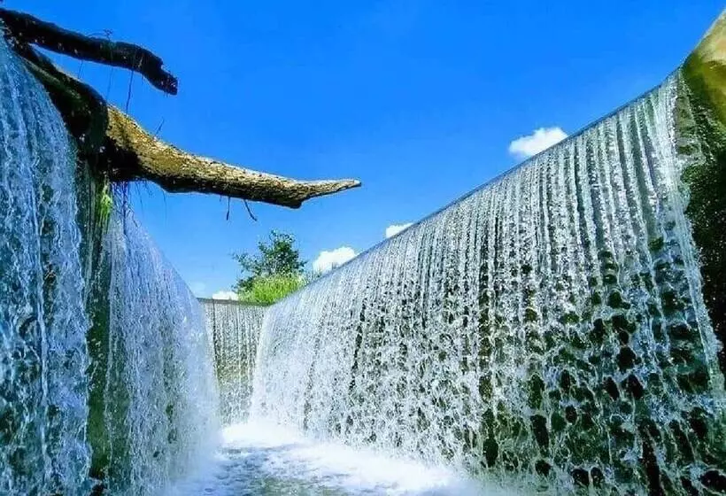 هتل Huaykhakhaeng Country Home Resort