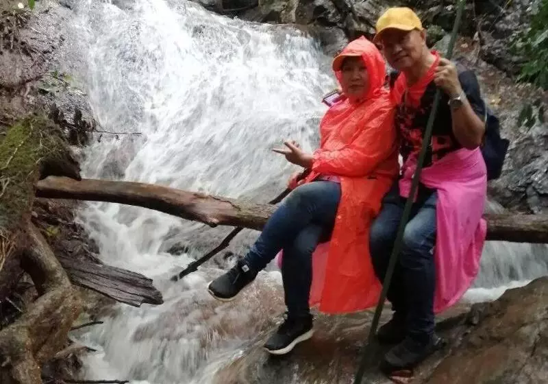 هتل Huaykhakhaeng Country Home Resort