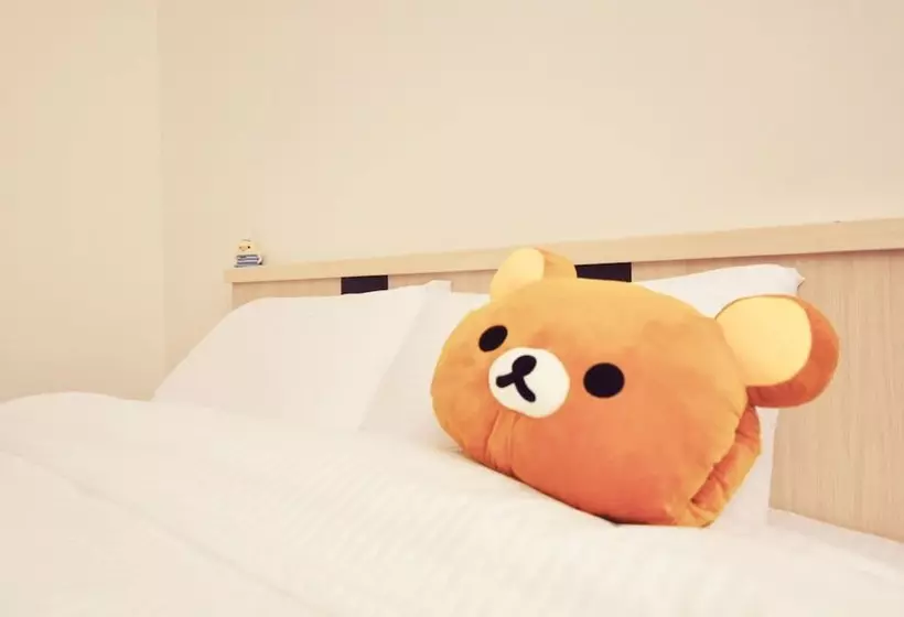 هتل Love Traveling B&b