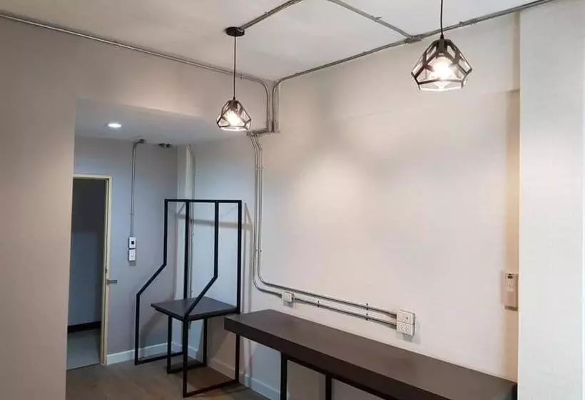 هتل Polkadot Hostel