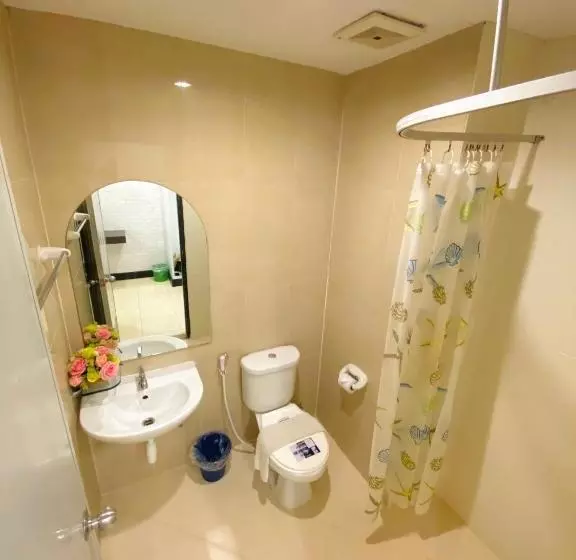 هتل Polkadot Hostel