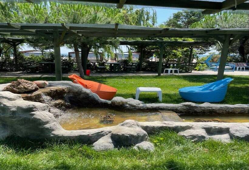 בית מלון כפרי Safir Sunny Beach