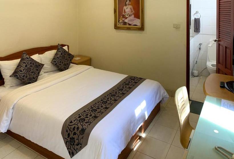 فندق The Classroom