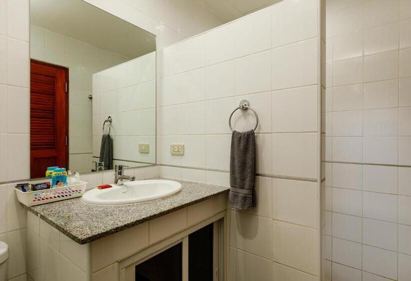 فندق The Classroom