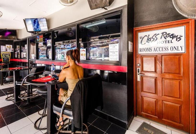 فندق The Classroom