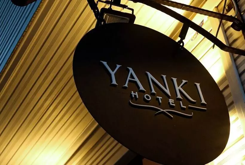 هتل Yanki