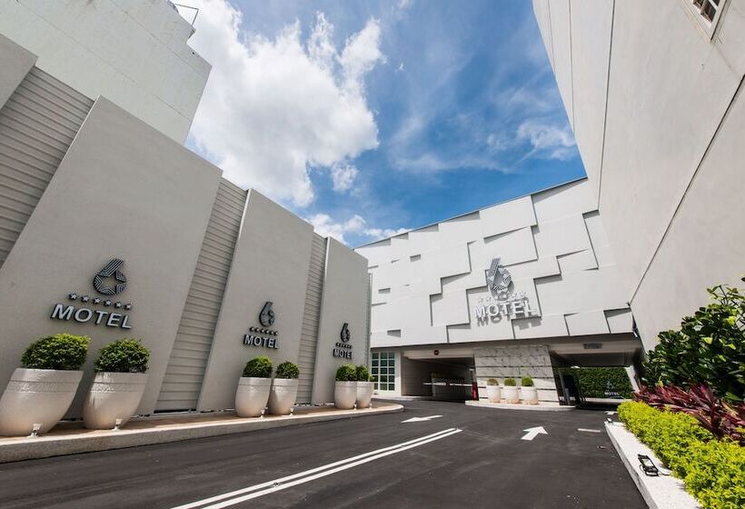 Six Star Motel Taoyuan