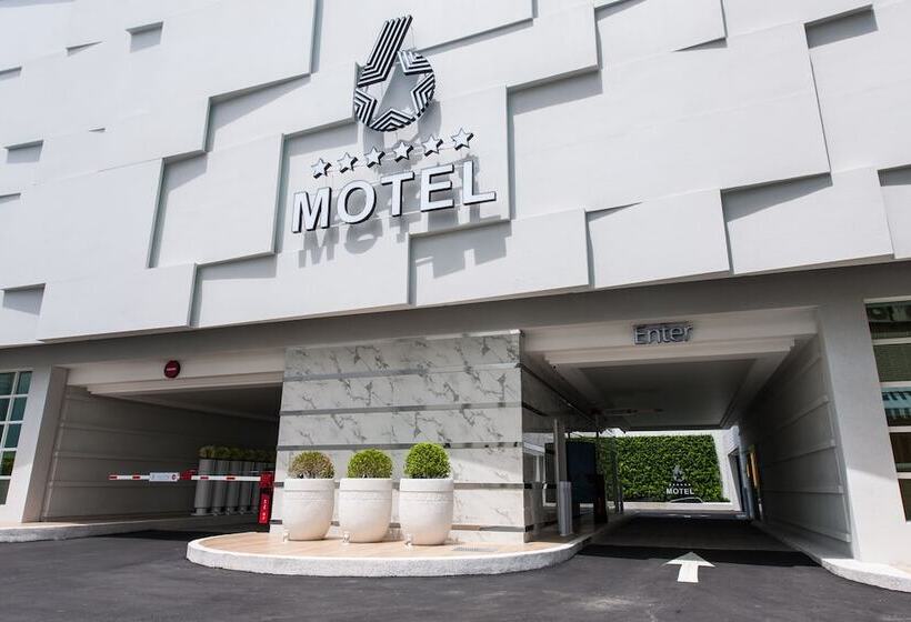 Six Star Motel Taoyuan