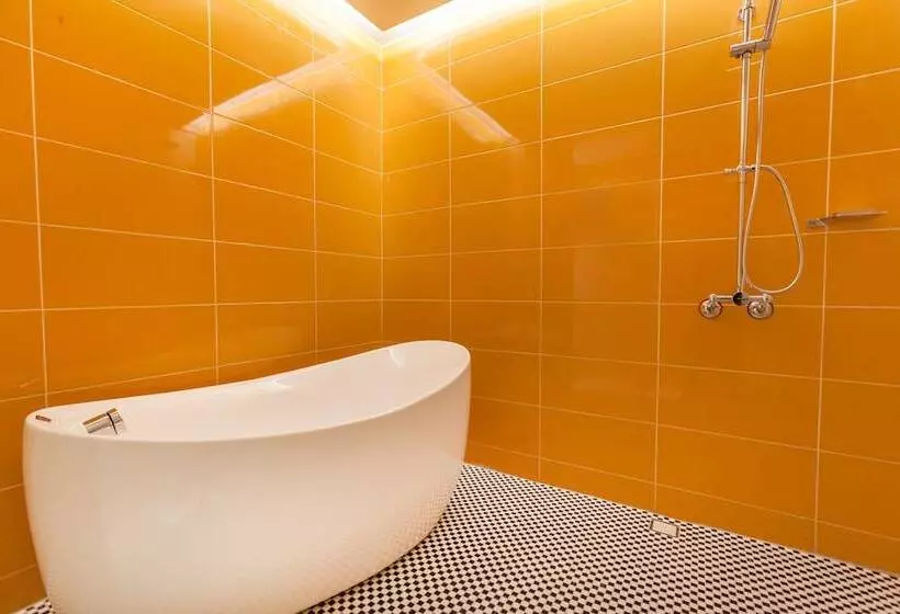 Six Star Motel  Taoyuan