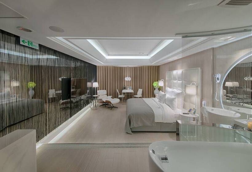 Six Star Motel Taoyuan