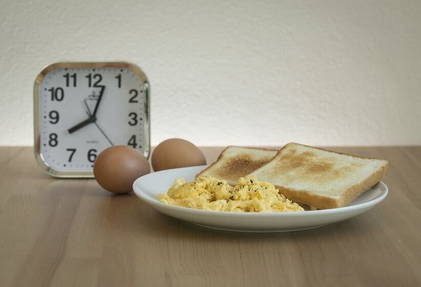 בית מלון כפרי 1989 Sukhumvit Bangkok Hostel