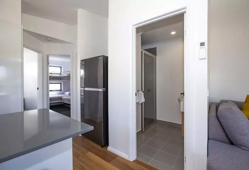 Hotelli All Seasons Houseboats