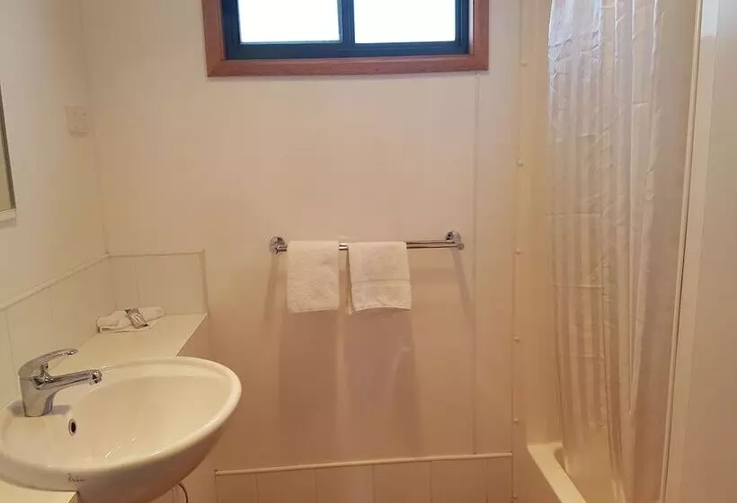 Hotelli All Seasons Houseboats