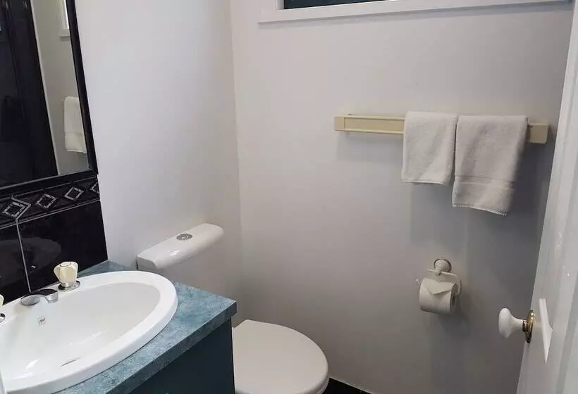 Hotelli All Seasons Houseboats