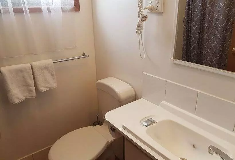 Hotelli All Seasons Houseboats