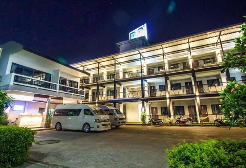 Отель B2 Lanna Boutique & Budget