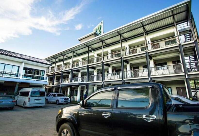 Отель B2 Lanna Boutique & Budget