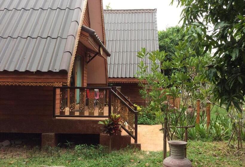 בית מלון כפרי Himawari Restaurant & Cottage