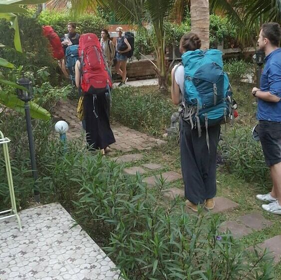 בית מלון כפרי Himawari Restaurant & Cottage