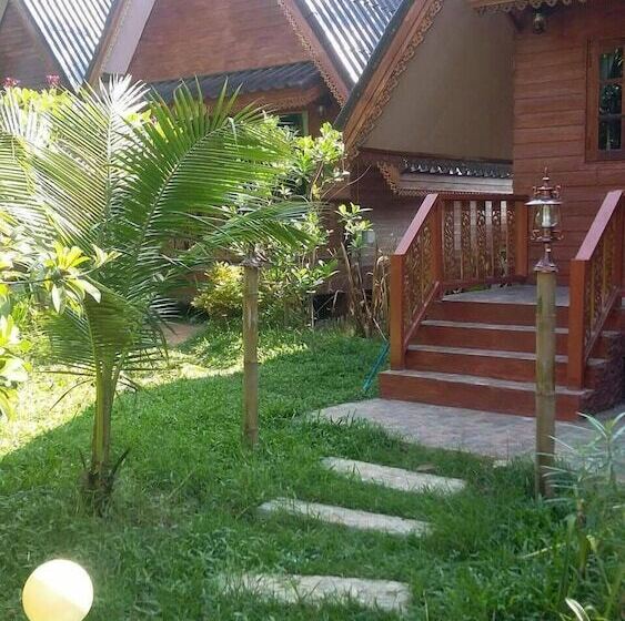 בית מלון כפרי Himawari Restaurant & Cottage