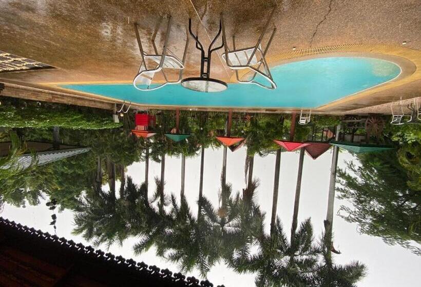 בית מלון כפרי Himawari Restaurant & Cottage