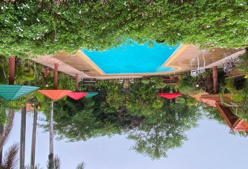 בית מלון כפרי Himawari Restaurant & Cottage