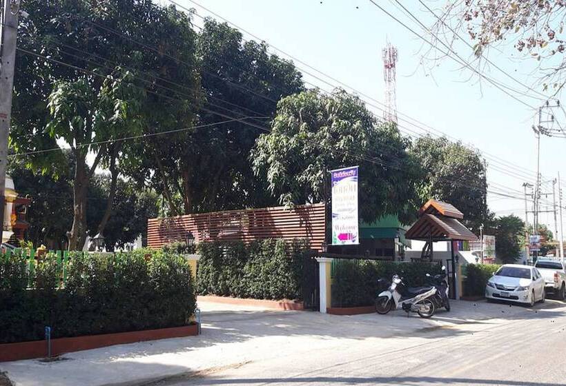 Отель Home Hug Pak Sabai