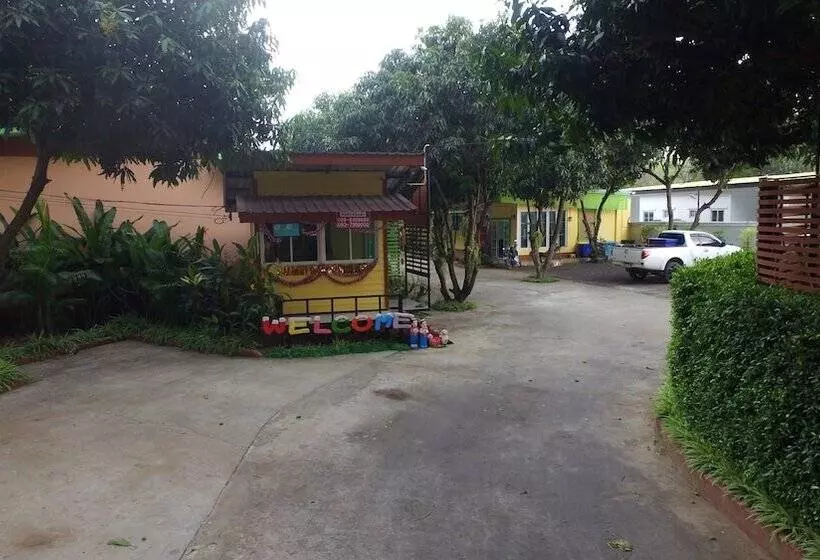 ホテル Home Hug Pak Sabai