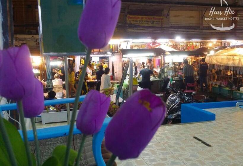 בית מלון כפרי Hua Hin Night Market Hostel