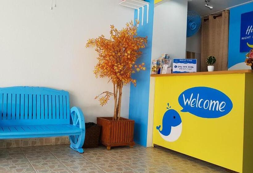 בית מלון כפרי Hua Hin Night Market Hostel