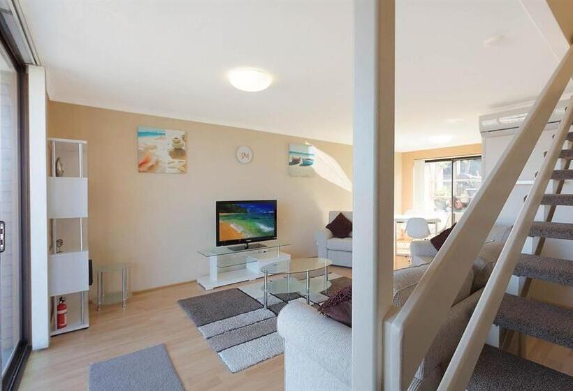 ホテル Hydra Holiday Units