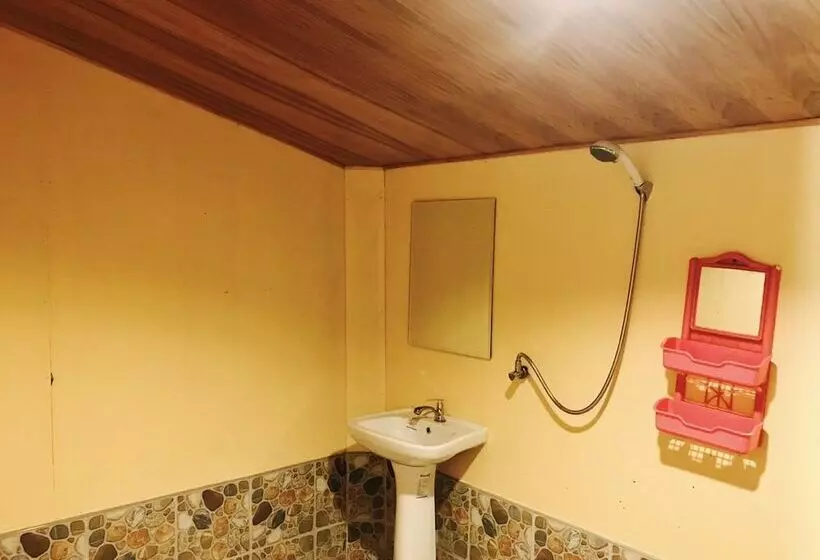 Hotelli Janya Homestay