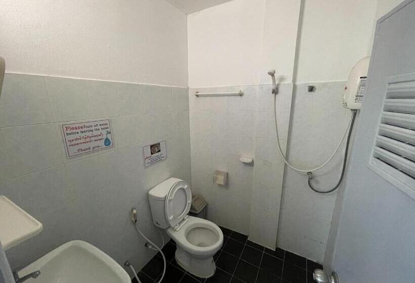 Otel Jenny Hostel Huahin