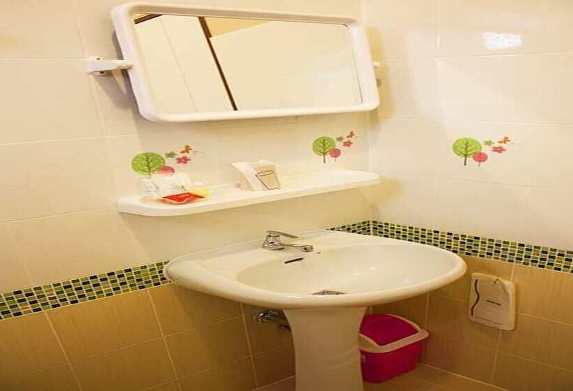 호텔 Krabi Good Luck Resort