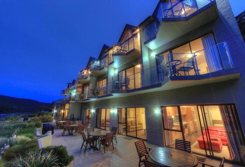 Отель Lantern Apartments