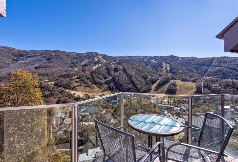 Отель Lantern Apartments