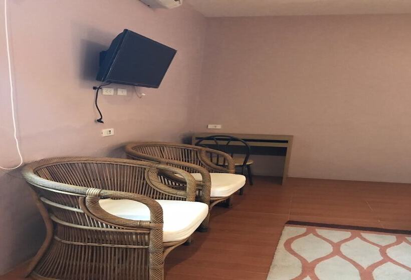 Hotel Montra Guesthouse