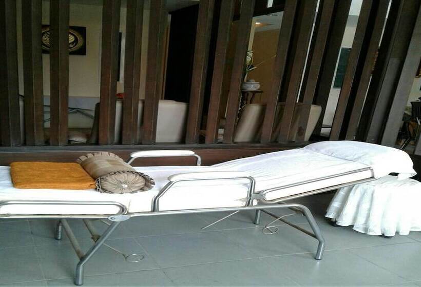 Hotel Montra Guesthouse