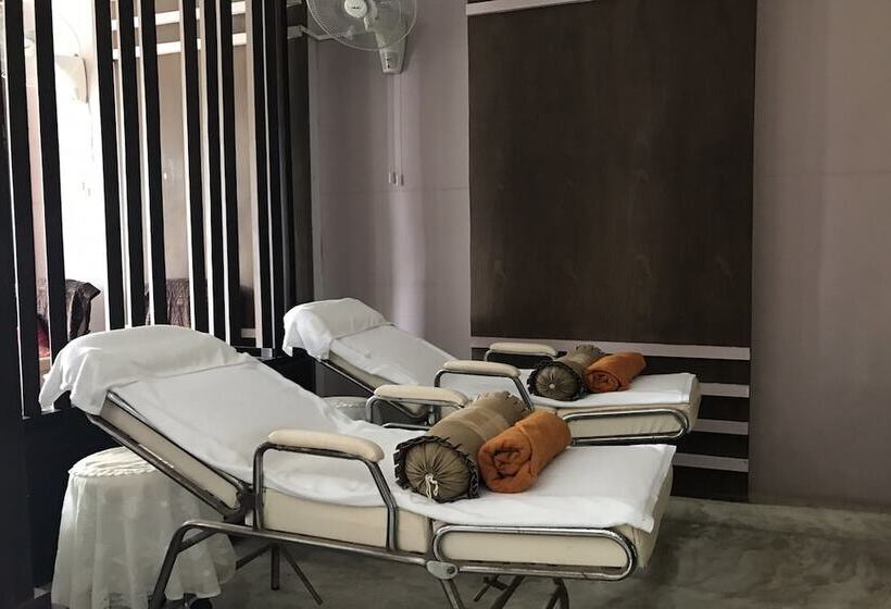 Hotel Montra Guesthouse