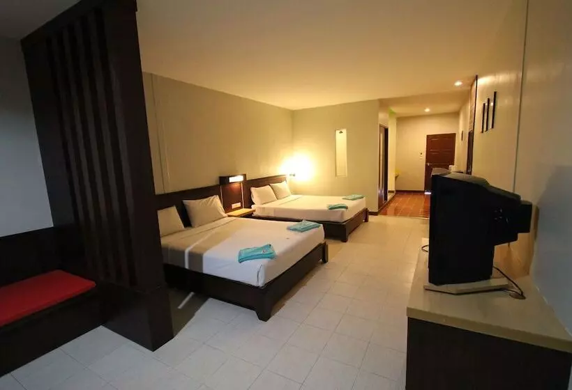 Hotelli Paradise Resort