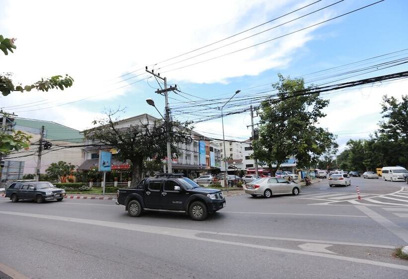 Отель Sripoom Boutique House